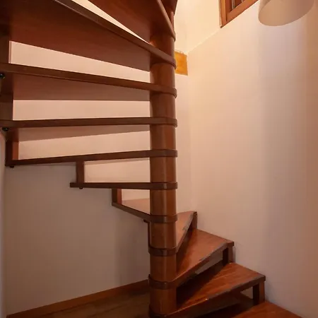 The 2nd Floor *